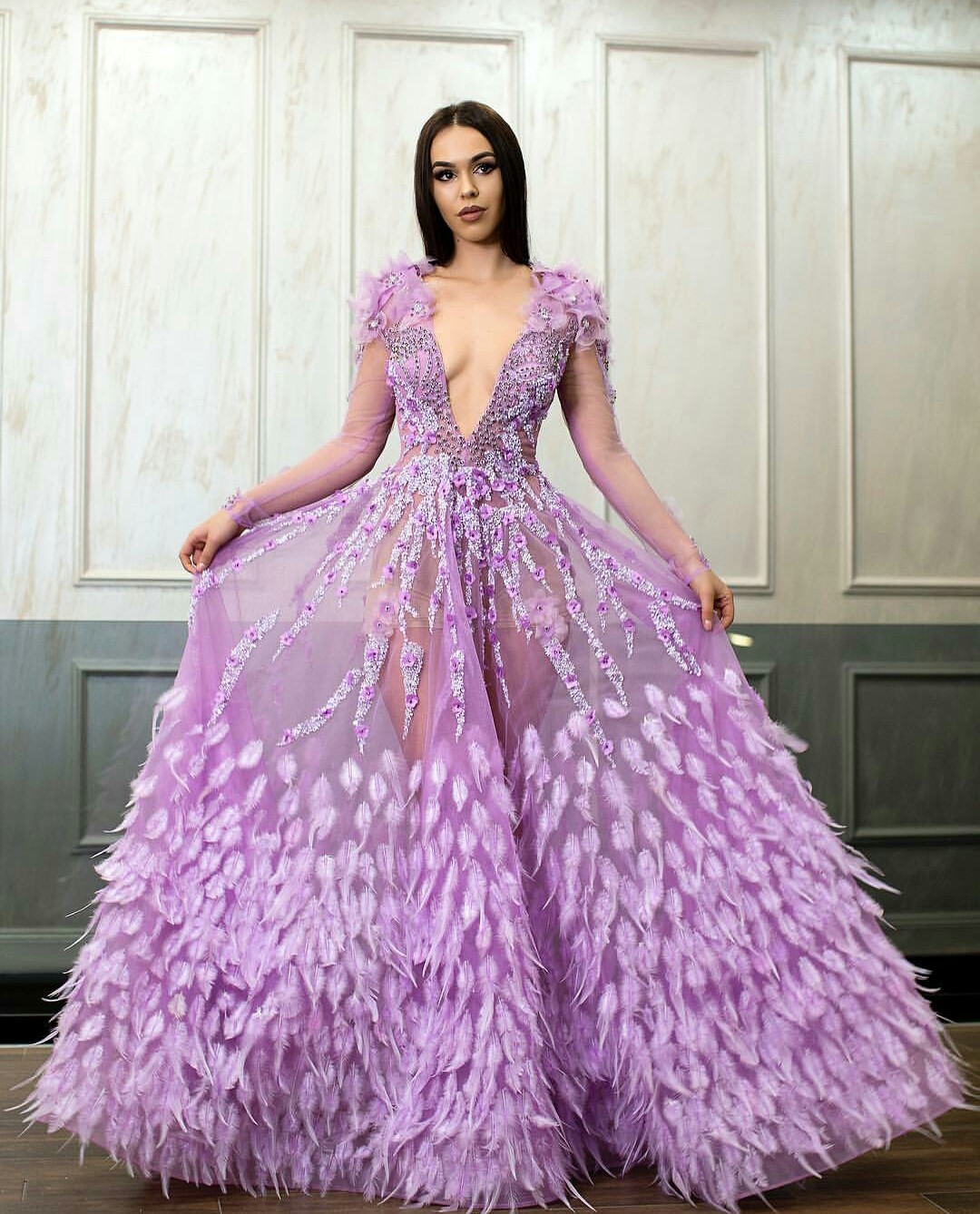 2019 Sheer Long Sleeve Purple Evening Dresses Deep V Neck Lace Appliqued Beads Feather Prom Dress A Line Custom Fairy Formal Party Gowns