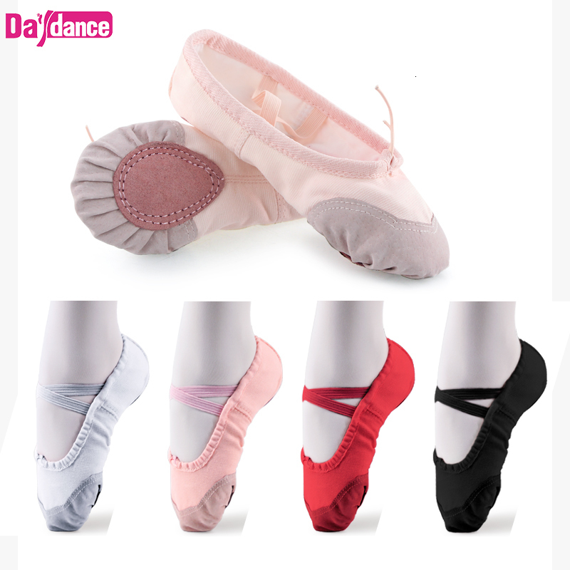 Wholesale Toddler Girls Kids Pointe Slippers High Quality Ballerina Practice Canvas Flat Dance Shoes For Ballet, Black
Wholesale Toddler Girls Kids Pointe Slippers High Quality Ballerina Practice Canvas Flat Dance Shoes For Ballet, Black