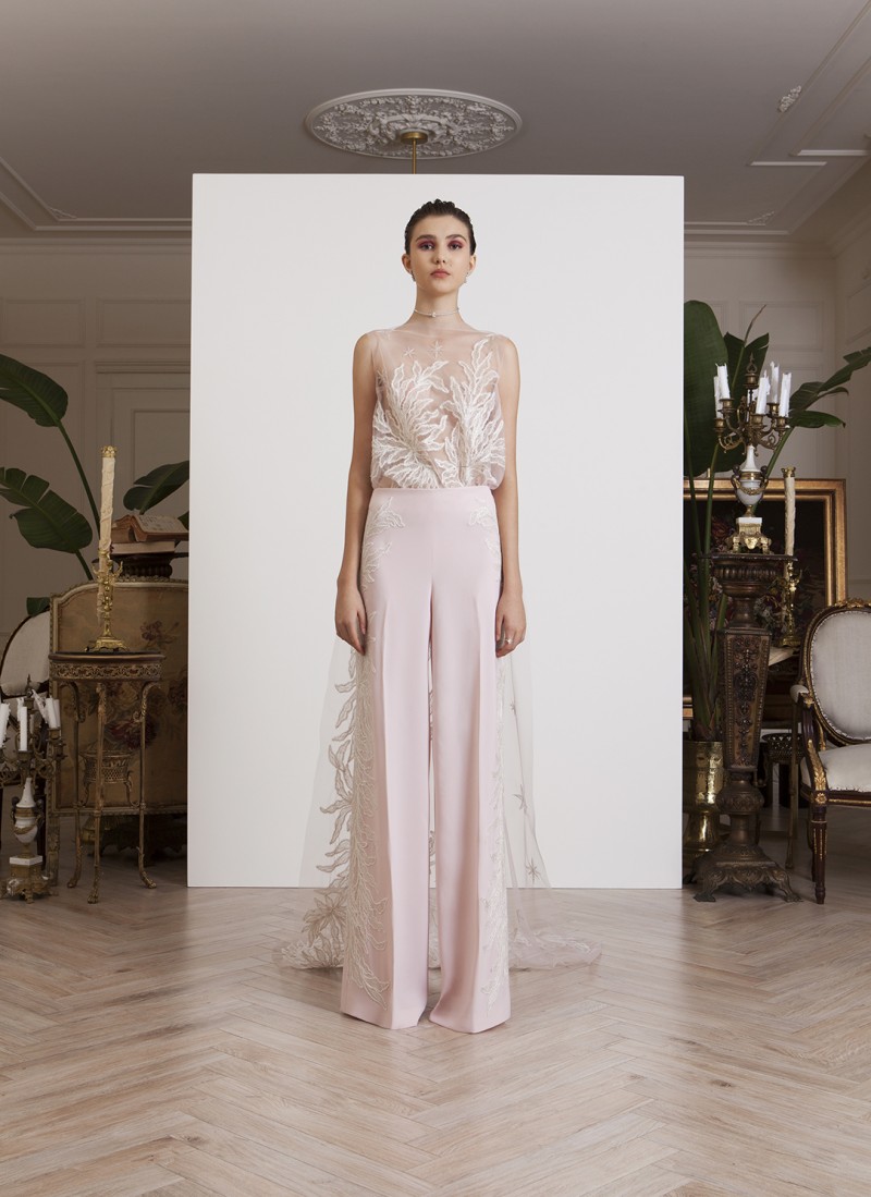 Azzi Osta 2019 Jumpsuits Prom Dresses With Cape Illusion Neck Lace Appliqued Celebrity Party Gowns Dubai Satin Evening Dress