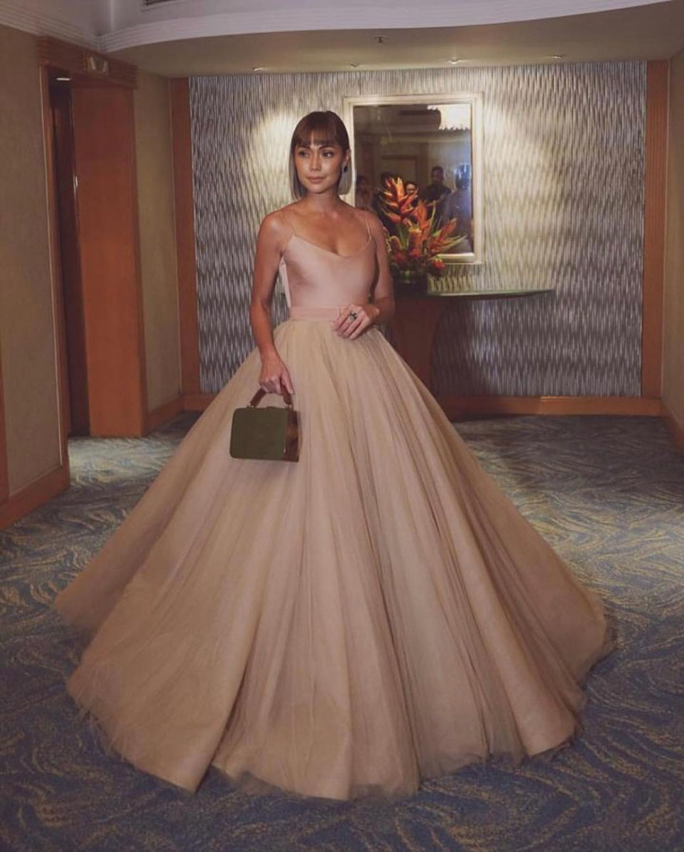 Vestidos De Festa Elegant Champagne Backless Long Prom Dresses Sexy V-Neck Spaghetti Strap A-Line Prom Gowns with Belt