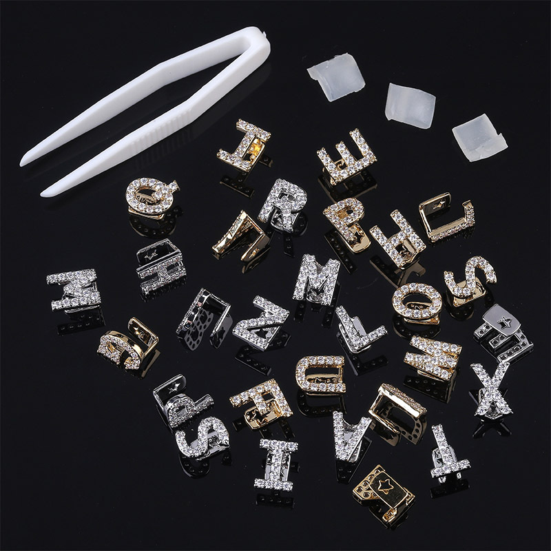 Dental Grills Jewelry Luxury Bling Zircon Micro Paved Teeth Braces Street Fashion 18K Gold Plated A-Z 26 Letters Hip Hop Grillz LP029
Dental Grills Jewelry Luxury Bling Zircon Micro Paved Teeth Braces Street Fashion 18K Gold Plated A-Z 26 Letters Hip Hop Grillz LP029