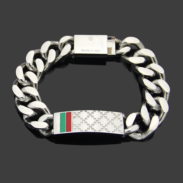 2020 Hot Sale Retro fashion red and green enamel check square block bracelet men's Stainless steel 19cm women's bracelet, Black
2020 Hot Sale Retro fashion red and green enamel check square block bracelet men's Stainless steel 19cm women's bracelet, Black
