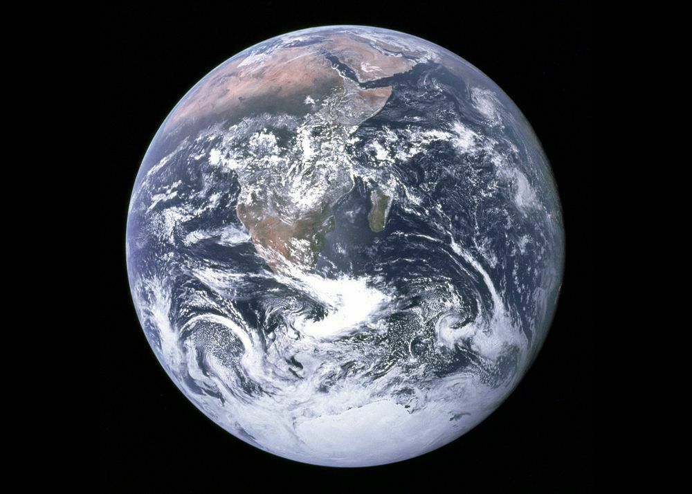 First Photo of Earth from Space Appolo 11 Home Decor Handpainted &HD Print Oil Painting On Canvas Wall Art Canvas Pictures 191118
First Photo of Earth from Space Appolo 11 Home Decor Handpainted &HD Print Oil Painting On Canvas Wall Art Canvas Pictures 191118