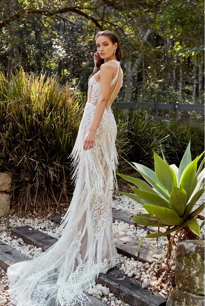 Fashion Tassel Mermaid Dresses Illusion Bodice Lace Appliqued Sweep Train Button Back Beach Wedding Dress Plus Size Bridal Gowns