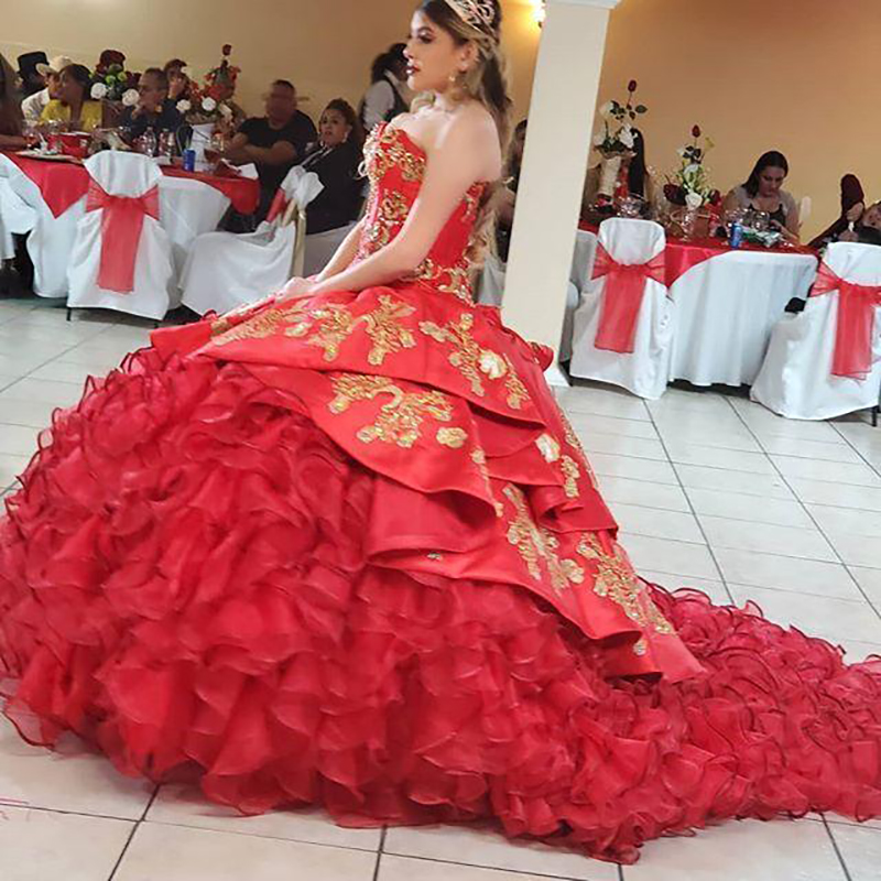 Vintage Red Organza Quinceanera Dresses Embroidery Satin Brithday Sweet 16 Dress Corset Ball Gown Sweetheart Cascading Prom Party Wear Skrit
