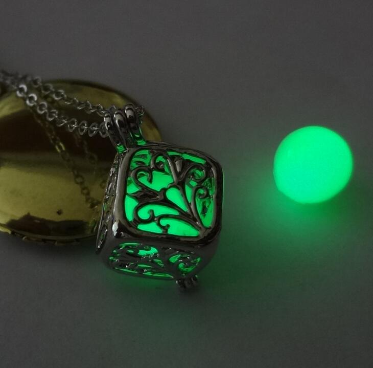 Love magic box luminous photo box necklace factory wholesale DJN129 mix order Pendant Necklaces jewelry