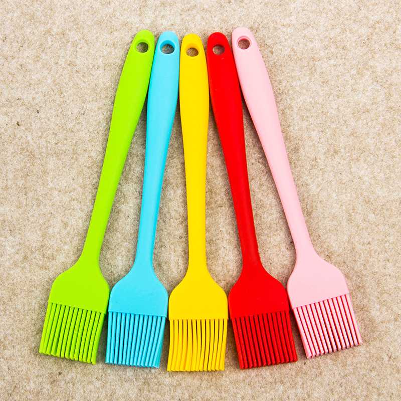 Basting Pastry Brush Oil Brushes Multi Color Silicone For Cake Bread Butter Baking Tools Safety BBQ Brush Heat Resisting, Blue
Basting Pastry Brush Oil Brushes Multi Color Silicone For Cake Bread Butter Baking Tools Safety BBQ Brush Heat Resisting, Blue