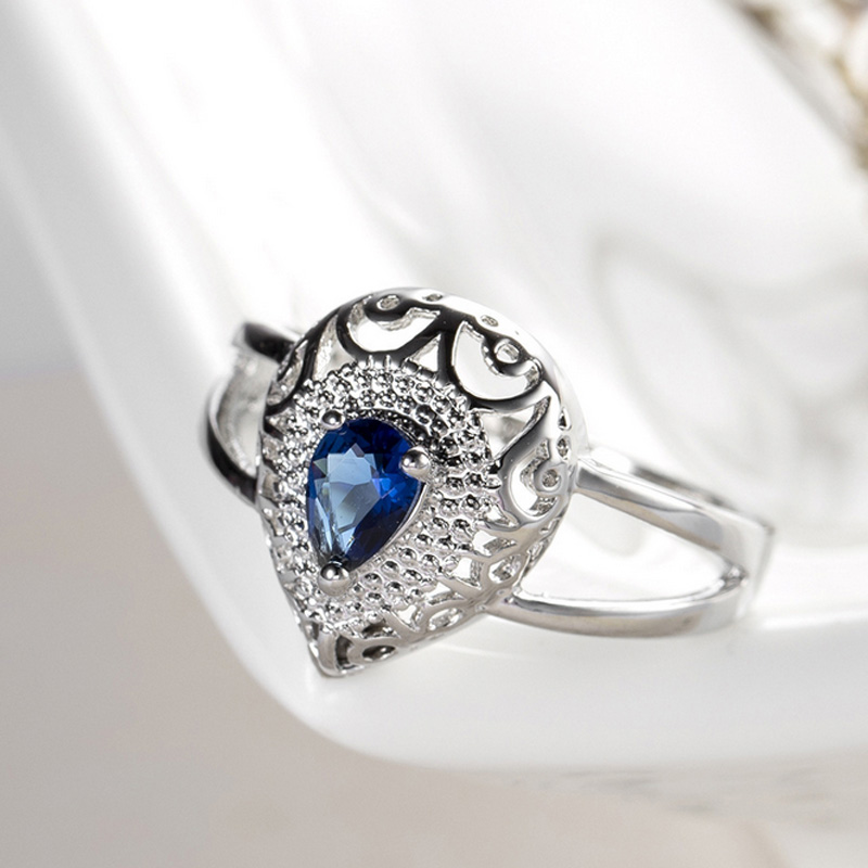 wholesale 2019 New Holiday gift Water Drop Vintage London Blue Topaz Gems Silver Ring For Women Wedding Jewelry Gift