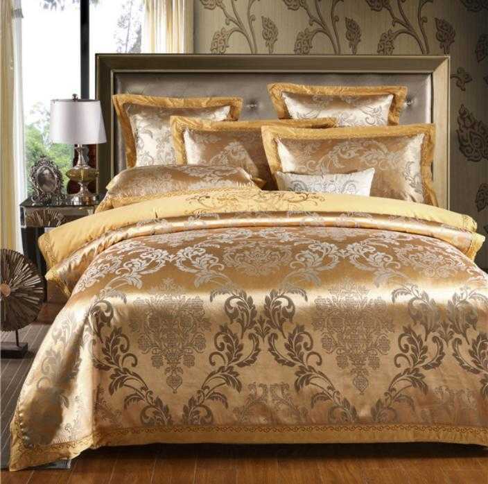 Golden Jacquard Satin Bedding Sets Queen King Size 4pcs Embroidered Duvet Cover Set Bed Sheet Linen Silk Cotton Home decoration
Golden Jacquard Satin Bedding Sets Queen King Size 4pcs Embroidered Duvet Cover Set Bed Sheet Linen Silk Cotton Home decoration