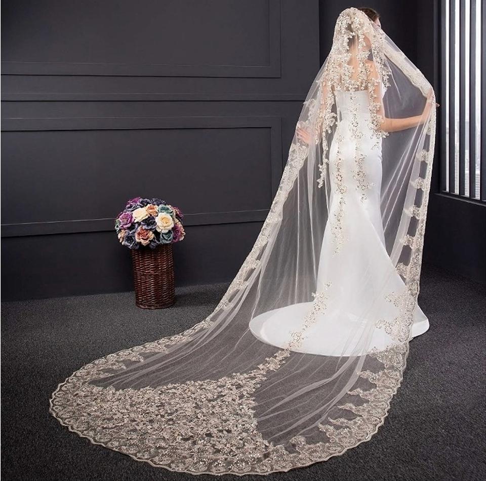 2020 Real Image Luxury Wedding Veils Long Cathedral Length Bridal Veil Appliques Sequined Wedding Veil Lace Purfle with Comb