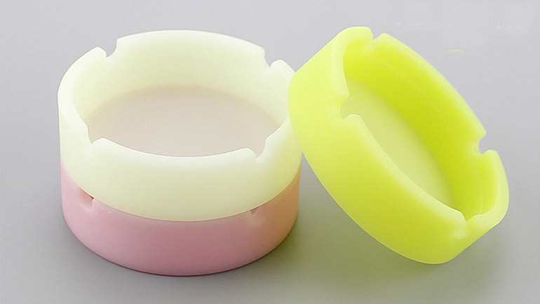 Soft Silicone Ashtray Round Luminous Mini Ash Tray Portable Anti-Scalding Cigarette Holder Home Novelty Crafts Smoking Accessories YFA2257