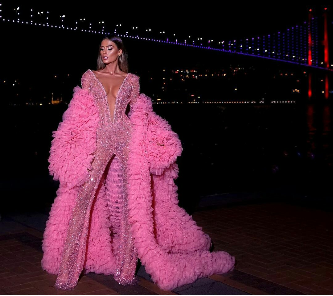 Sexy Women Jumpsuits Evening Dresses Deep V Neck Lace Sequins Long Sleeve Illusion Prom Dress With Gorgeous Skirts Wrap Red Carpet Gowns