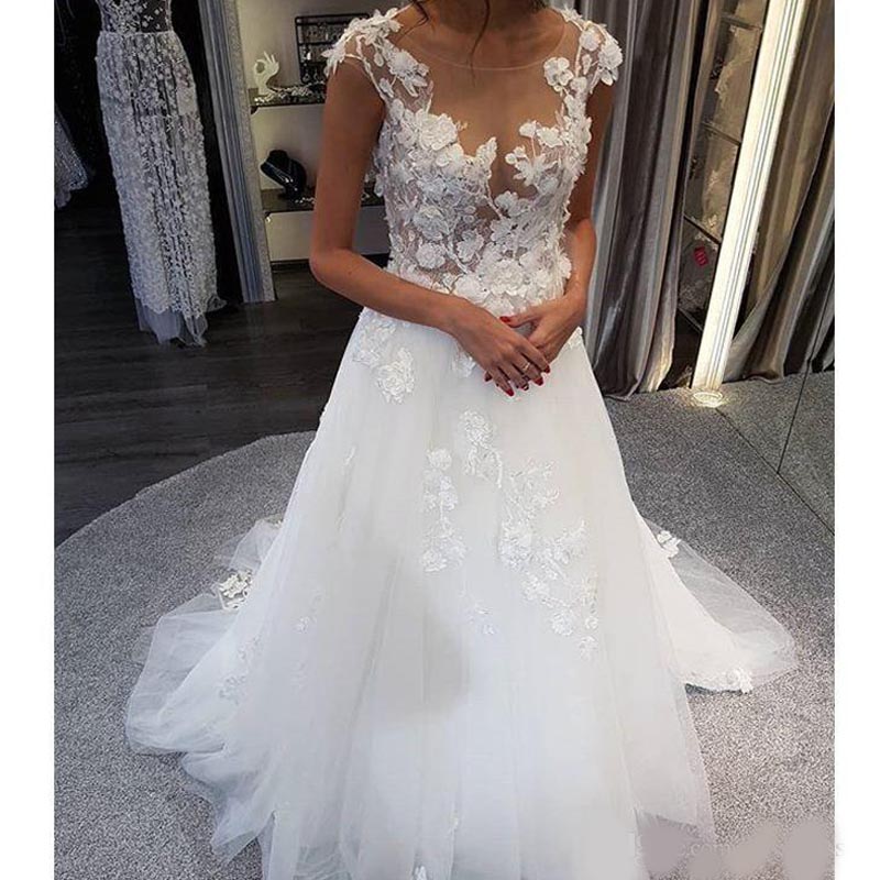 2020 Scoop Wedding Dresses White Lace Applique A Line Sleeveless Illusion Sweep Train Bridal Gown Dress with Back Buttons Custom Made