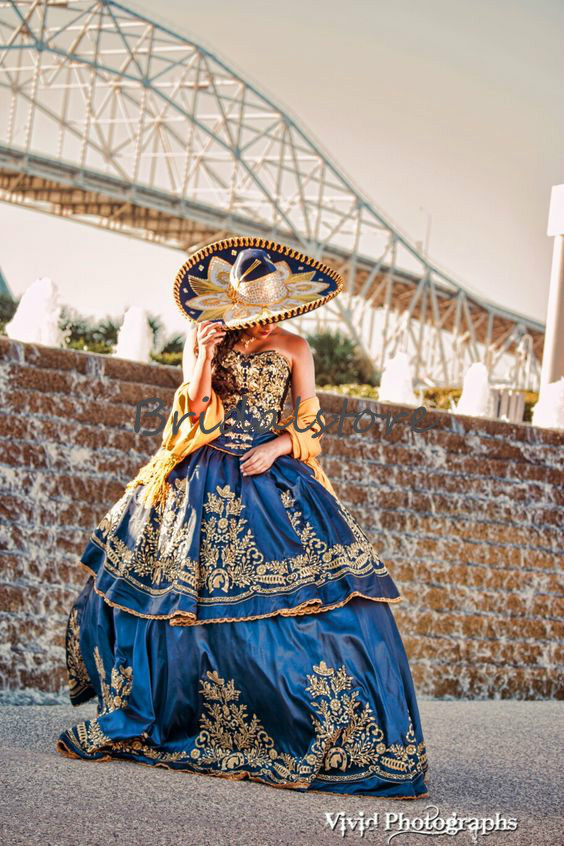 Mexican quinceañera Luxury Detail Gold Embroidery Quinceanera Dresses 2019 Masquerade Ball Gown Royal Blue Sweety 16 Girls Prom Party Dress