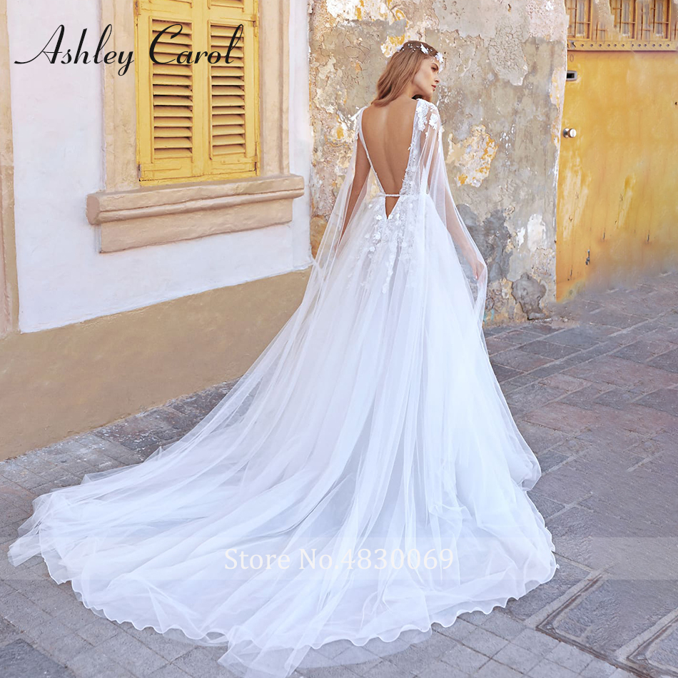 Romantic V-necke Sexy Backless Boho Beach Tulle Dress Beaded Appliques Long Sleeve Wedding Gowns