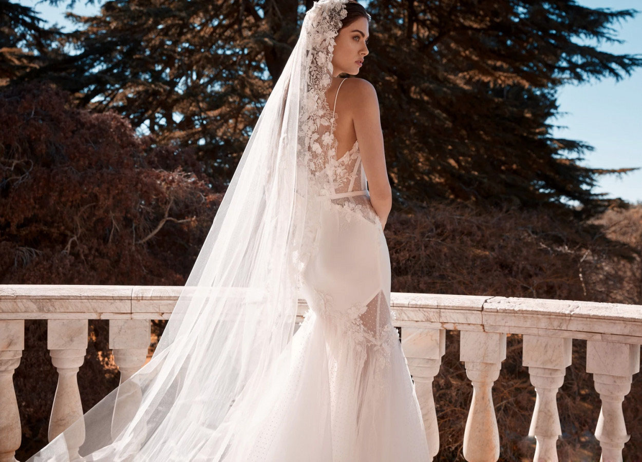 2020 Mermaid Wedding Dresses Spaghetti Applique Wedding Gowns Sweep Train With Detachable Tarin Bridal Gowns Vestidos De Novia