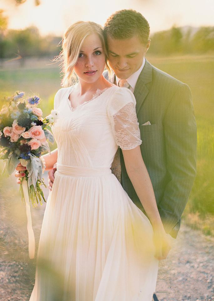 informal modest chiffon wedding dresses v neck cheap simple country short sleeve lace bridal gowns vestidos de novia