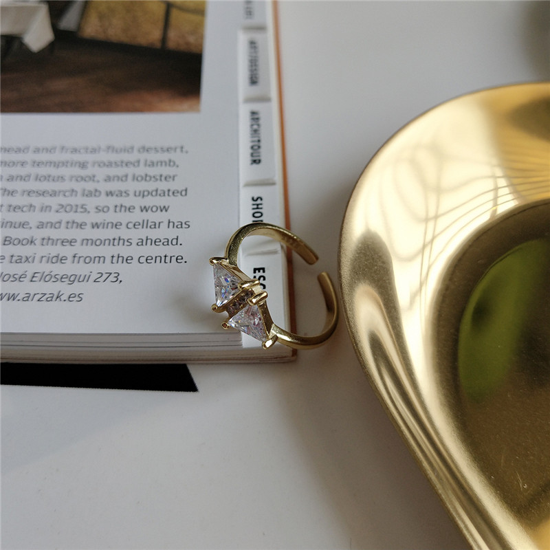 New Fine Jewelry Engagement Ring 18k Gold Color Adjustable Rings Authentic 925 Sterling Silver White Clear Zircon Triangle Rings