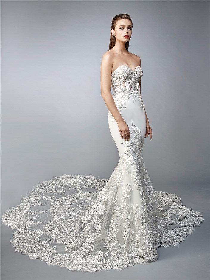 Lace Modest Mermaid Wedding Dresses Strapless Neck Appliqued Court Train Bridal Gowns Trumpet Tulle Plus Size Robe De Marie