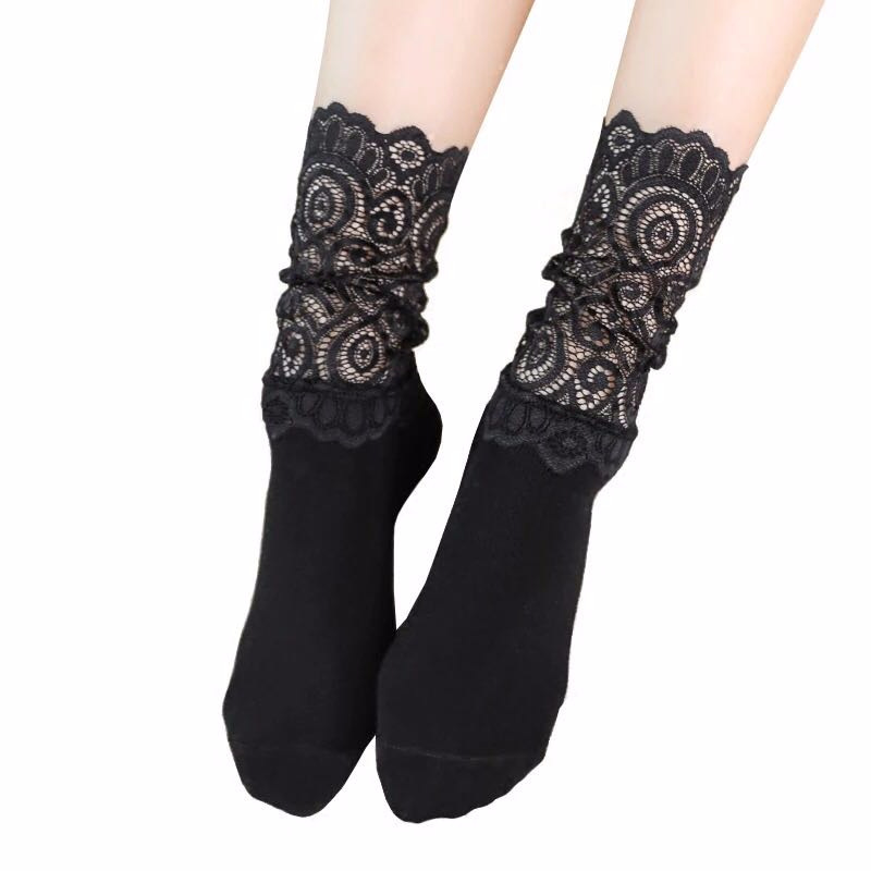 The bottom of the new mian mian heaps lace stockings personality hollow out socks, Black
The bottom of the new mian mian heaps lace stockings personality hollow out socks, Black