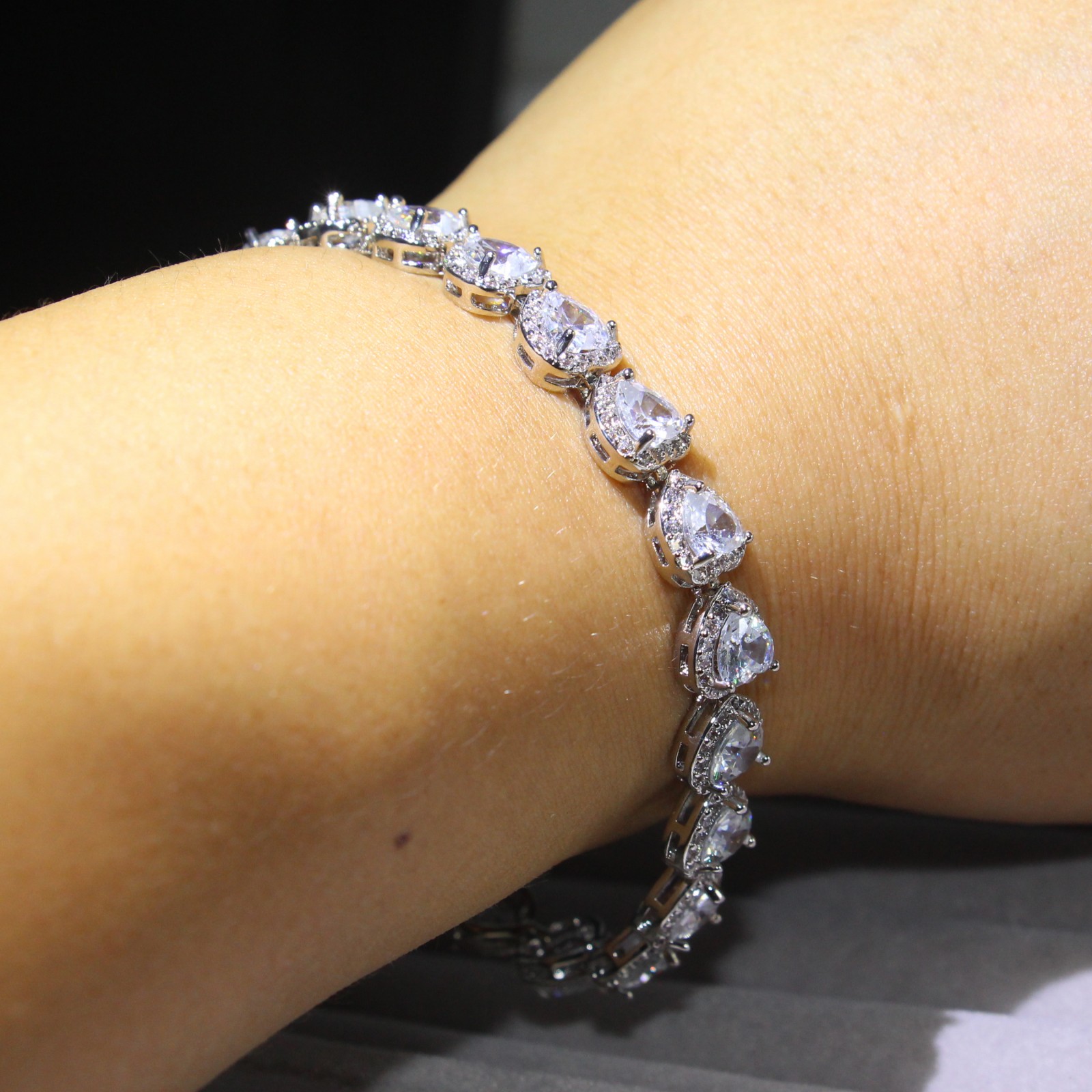 3 Style Victoria Luxury Jewelry Shinning 925 Sterling Silver Full Princess Cut White Topaz CZ Diamond Romania Wedding Bracelet For Women