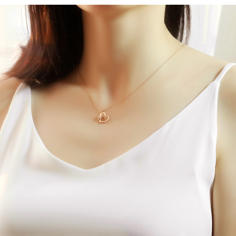 Butterfly Lover Heart Shape Pendant Necklace 316L Stainless Steel 14k Gold Plated Necklace Jewelry Women Girl's Gift