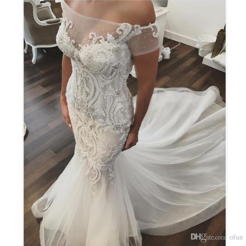 2019 Vintage Elegant Long Wedding Dress Off Shoulder Half Sleeves Bridal Gowns Covered Button Back Court Train Wedding Dress