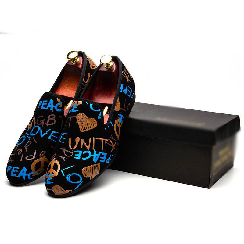 Fashion Casual Shoes Men Loafers Men Shoes male metal roound toes slip on paty shoe New Colorful Graffiti Party Shoes, Black
Fashion Casual Shoes Men Loafers Men Shoes male metal roound toes slip on paty shoe New Colorful Graffiti Party Shoes, Black