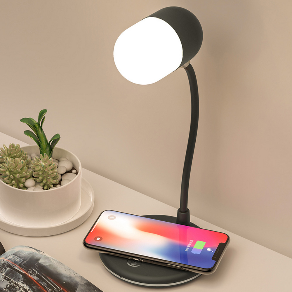 3 in 1 Flexible LED desk lamp USB charging with wireless charger bluetooth speaker table light Smart Touch Dimmer lighting phone chargers L4
3 in 1 Flexible LED desk lamp USB charging with wireless charger bluetooth speaker table light Smart Touch Dimmer lighting phone chargers L4