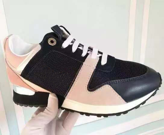 Fashion luxury leather casual shoes Women Designer sneakers men shoes genuine leather fashion Mixed color with box size35-45, As picture
Fashion luxury leather casual shoes Women Designer sneakers men shoes genuine leather fashion Mixed color with box size35-45, As picture