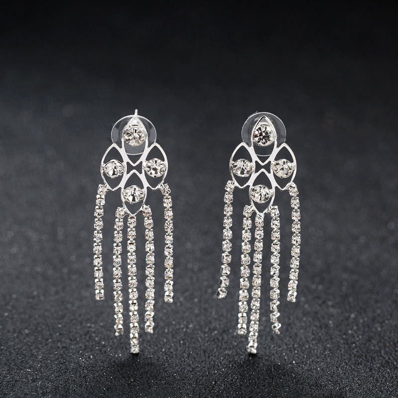 Popular Temperament Personality Imitate Pearl Earrings Long Pendant Exaggeration Atmosphere Eardrop Woman Earring
Popular Temperament Personality Imitate Pearl Earrings Long Pendant Exaggeration Atmosphere Eardrop Woman Earring