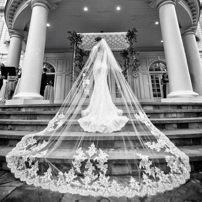 Two Layers Long Wedding Veils Lace Applique Cathedral Length Bridal Veil Velo Accessories Mantilla With Comb, White
Two Layers Long Wedding Veils Lace Applique Cathedral Length Bridal Veil Velo Accessories Mantilla With Comb, White