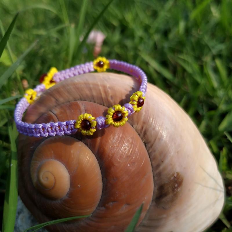 Women's Fashion Jewelry Bracelet Handmade Woven Rope Bracelet Yellow Daisy Natural Stone
Women's Fashion Jewelry Bracelet Handmade Woven Rope Bracelet Yellow Daisy Natural Stone