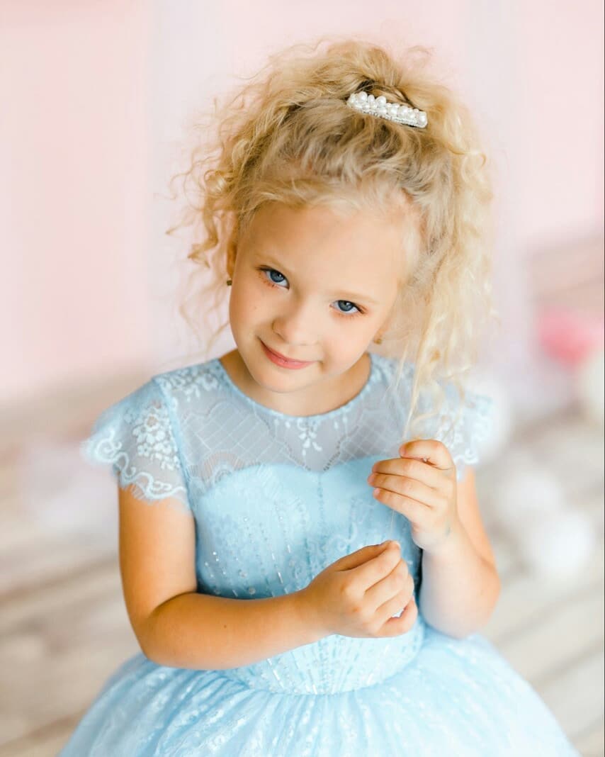 Lace Beaded Cheap Flower Girl Dresses Crew Ball Gown Little Girl Wedding Dresses Cheap Communion Pageant Dresses Gowns F221