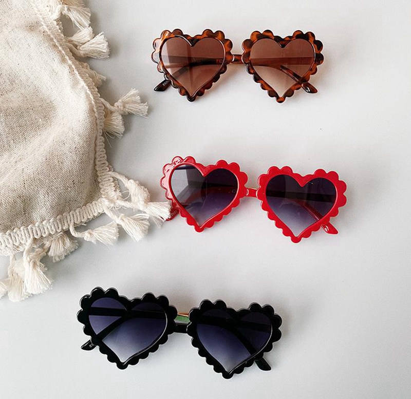 Kids Sunglasses Heart Plastic Pink Sun Glasses Girls UV400 Eyeglasses Boys Beach Glasses Fashion Kids Accessoris 6 Colors DW5312