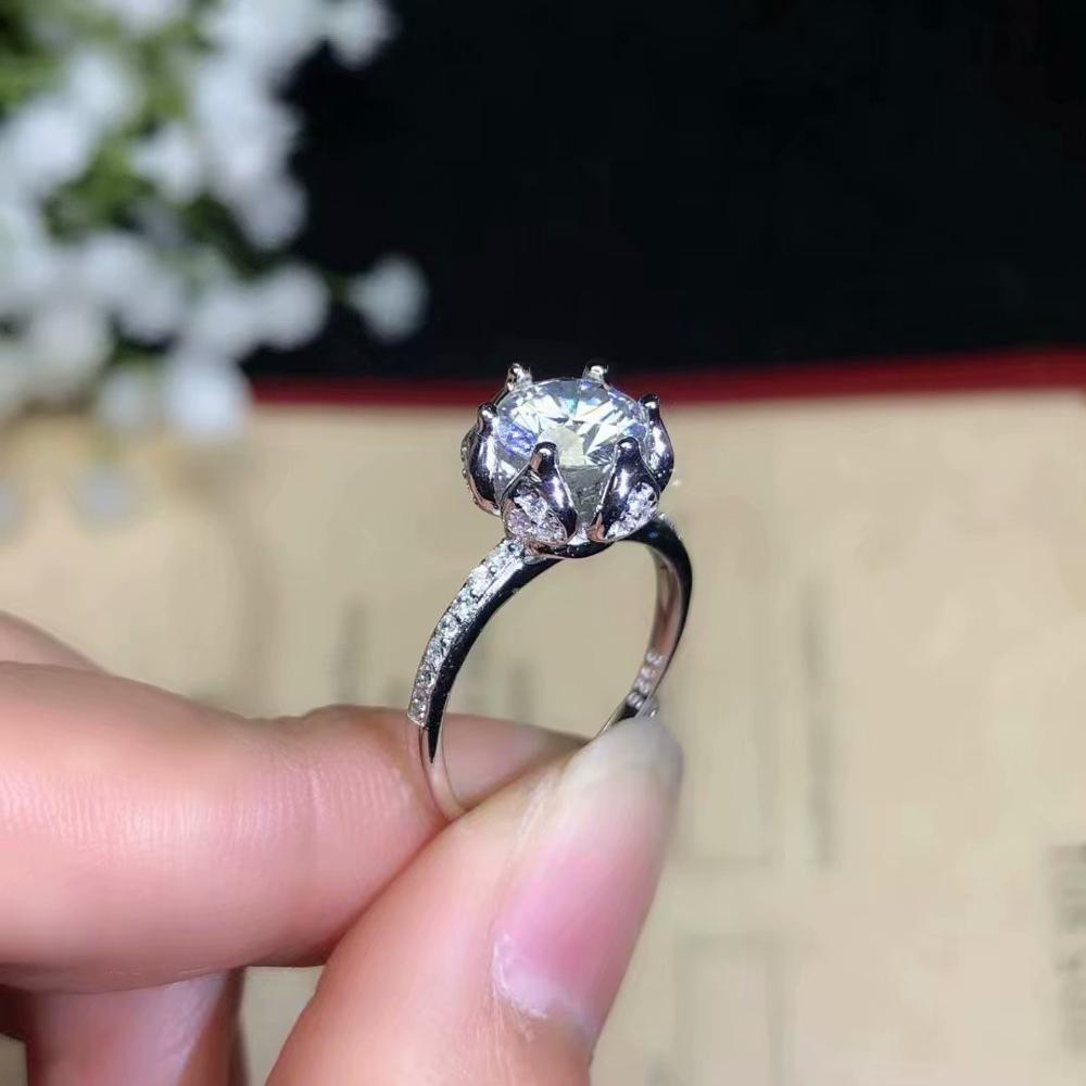 moissanite New ring, 925 Sterling silver, beautiful color, sparkling, 1 Diamond gift
moissanite New ring, 925 Sterling silver, beautiful color, sparkling, 1 Diamond gift