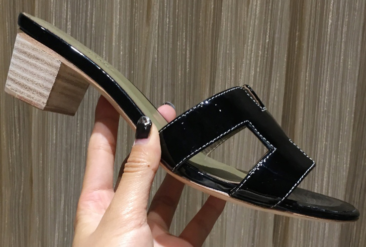 2019 women designer shoes leather low heel sandals woman beach shoes slippers sapatos femininos zapatos mujer chaussure femme sapato, Black 3
2019 women designer shoes leather low heel sandals woman beach shoes slippers sapatos femininos zapatos mujer chaussure femme sapato, Black 3