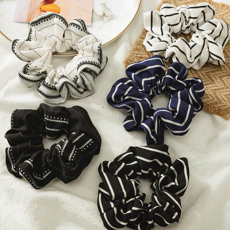 Ins 2020 stripe girls scrunchies fashion girls hairbands kids hair scrunchies hair accessories for children designer head bands B796, Multi-color
Ins 2020 stripe girls scrunchies fashion girls hairbands kids hair scrunchies hair accessories for children designer head bands B796, Multi-color