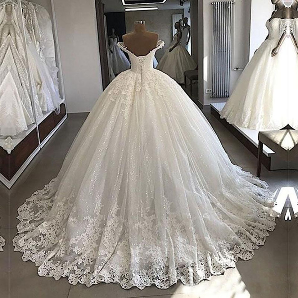 Elegant Ball Gown Wedding Dresses Off The Shoulder Lace Appliques Sparkling Beaded Cathedral Train Wedding Bridal Gowns With Lace Up