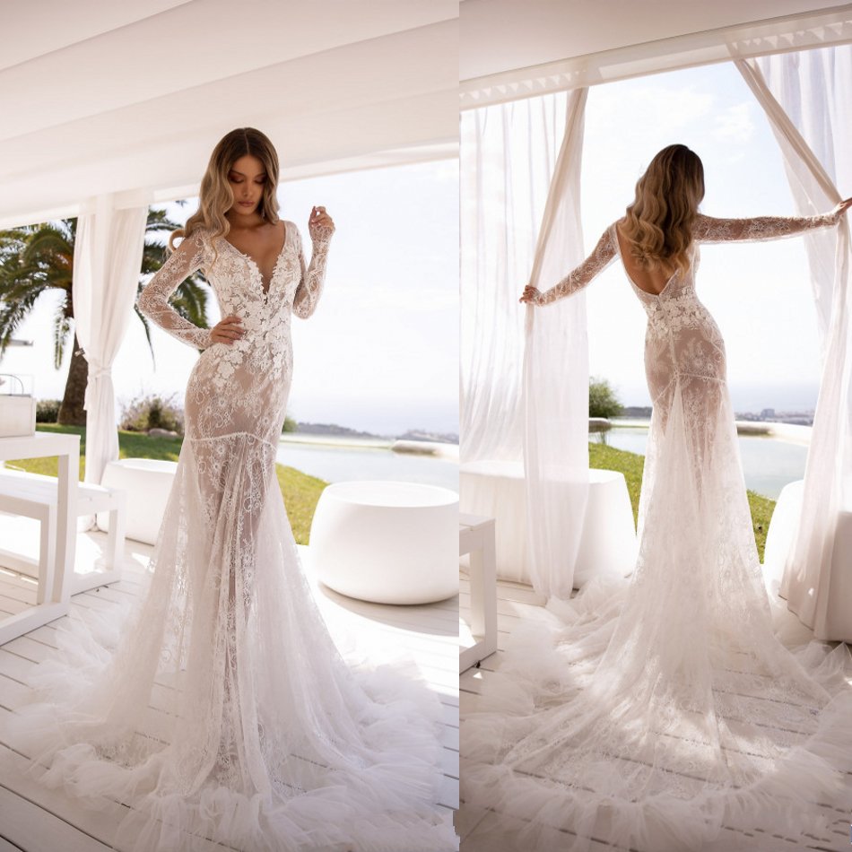 Modest Long Sleeve Mermaid Wedding Dresses Sexy V Neck Lace Appliqued Backless Bridal Gowns Country Garden Beach Plus Size Wedding Dress