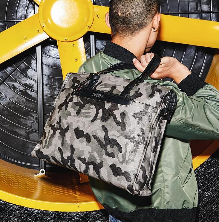wholesale brand fashion leather handbag bag briefcase camouflage camouflage personality multi-function Leather Laptop Bag metrosexual man
wholesale brand fashion leather handbag bag briefcase camouflage camouflage personality multi-function Leather Laptop Bag metrosexual man
