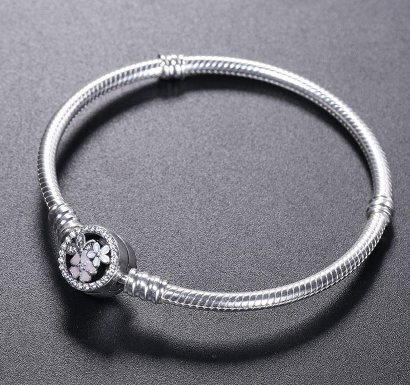 2018 Fashion 925 Sterling Silver BRACELET bloom flower enamel Clasp for Pandora Jewelry Bracelet with Original box Women Wedding c70, Black
2018 Fashion 925 Sterling Silver BRACELET bloom flower enamel Clasp for Pandora Jewelry Bracelet with Original box Women Wedding c70, Black