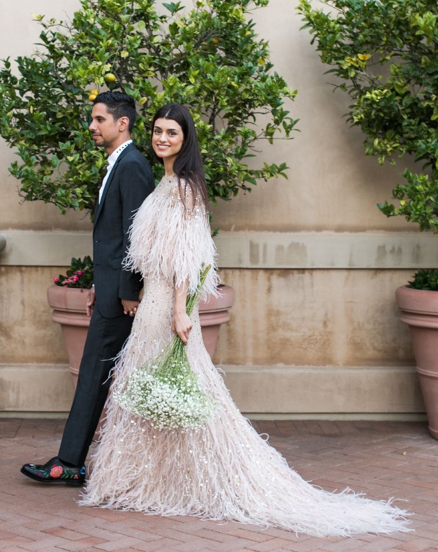 Luxury Feather Mermaid Wedding Dresses 2019 Beaded Crystal Jewel Neck Wedding Dress Bridal Gowns With Sleeves robes de soirée