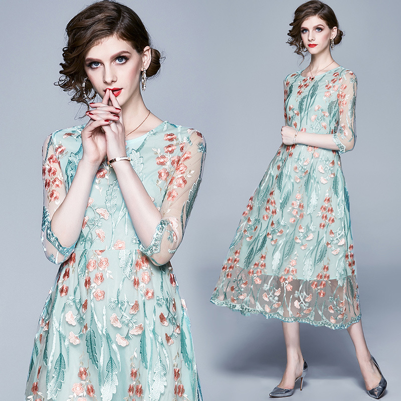 Lady Dresses Euramerican Women's Vintage Embroidery Mesh Lace Dress High-End Slim Evening Party High Quatity Dresses Vestidos, Xaq430
Lady Dresses Euramerican Women's Vintage Embroidery Mesh Lace Dress High-End Slim Evening Party High Quatity Dresses Vestidos, Xaq430