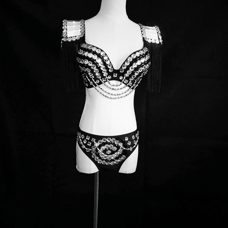Female Sexy Silver Rhinestone Bikini Outfit Fashion Women Shining Bra Short Costumes Stage Dance Clothing Party Birthday Wear
Female Sexy Silver Rhinestone Bikini Outfit Fashion Women Shining Bra Short Costumes Stage Dance Clothing Party Birthday Wear