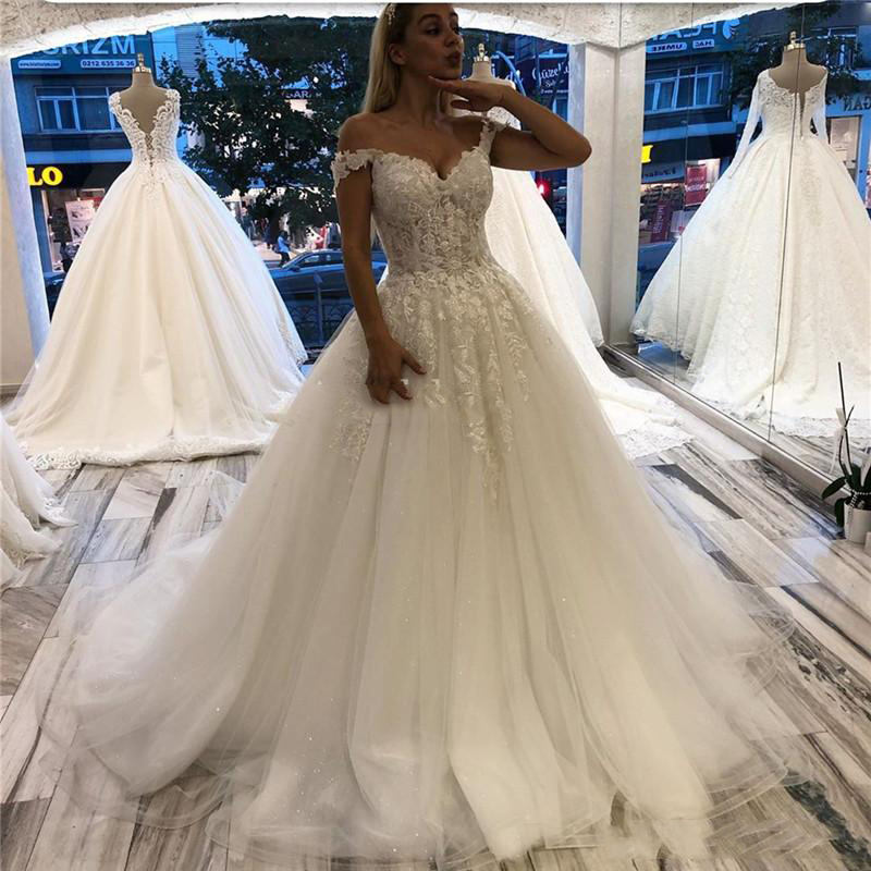 Charming A Line wedding Dresses With Lace Appliqued Short sleeves Elegant Off Shoulder custom Made Vestido de Novia, Ivory
Charming A Line wedding Dresses With Lace Appliqued Short sleeves Elegant Off Shoulder custom Made Vestido de Novia, Ivory