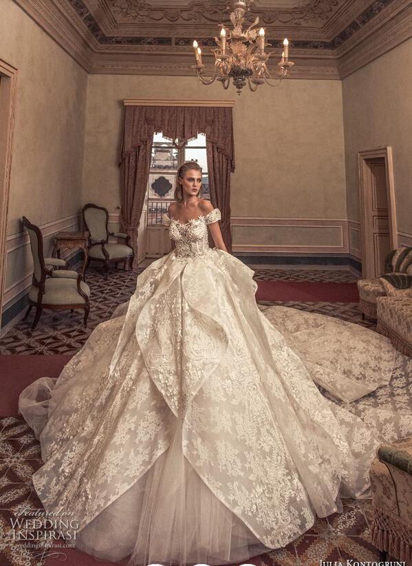 2019 Julia Kontogruni Vintage Wedding Dresses Off The Shoulder Lace Appliqued Crystal Tiered Skirts Luxury Country Wedding Dress Custom Made