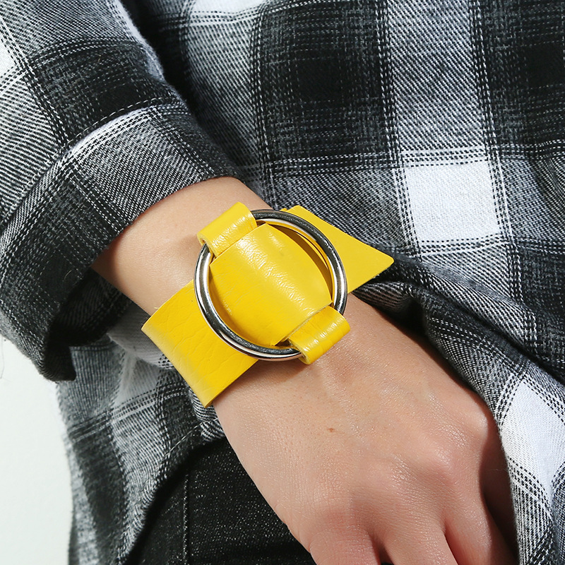 Round Buckle Charms Bangle Bracelets 5 Colors 2023 New Fashion Simple Design PU Leather Womens Bracelet Bangles Yelow Jewelry Gifts for Men Women Acce