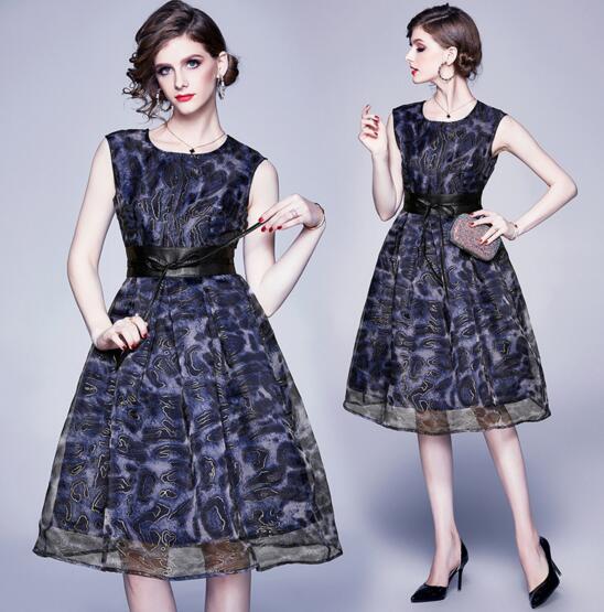 Spring new women' European and American Slim sleeveless vest A-line skirt, As the picture
Spring new women' European and American Slim sleeveless vest A-line skirt, As the picture