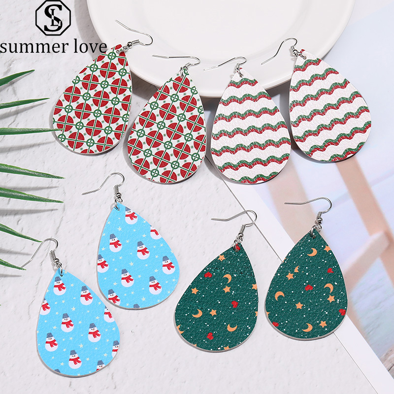 New Christmas Tree PU Leather Dangle Earring for Women Girl Fashion Water Drop Double Side Snowflake Gloves Deer Pattern Design Jewelry Gift
New Christmas Tree PU Leather Dangle Earring for Women Girl Fashion Water Drop Double Side Snowflake Gloves Deer Pattern Design Jewelry Gift